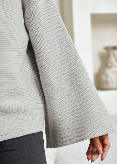 Bell Sleeve Sweater (Heather Gray)