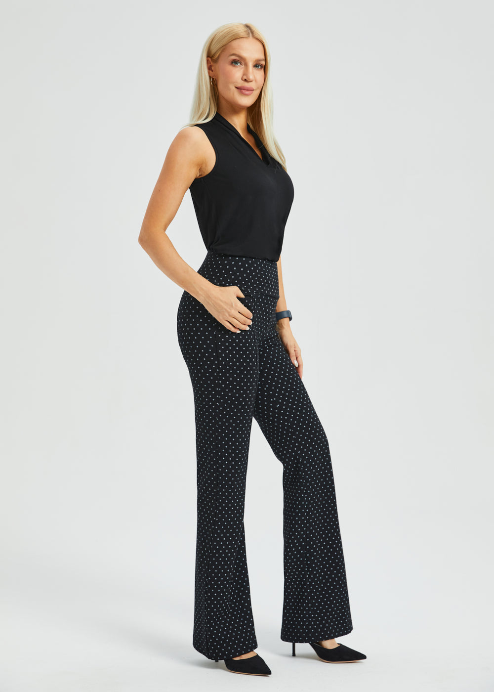 Sleeveless Pleated V-Neck Top (Black) – Betabrand