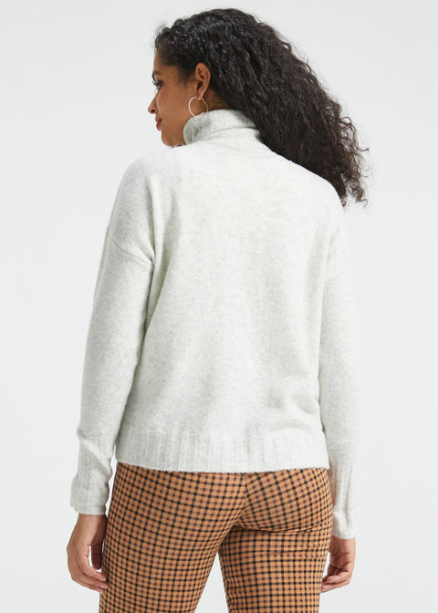 Cable Accent Turtleneck (Heather Ivory)