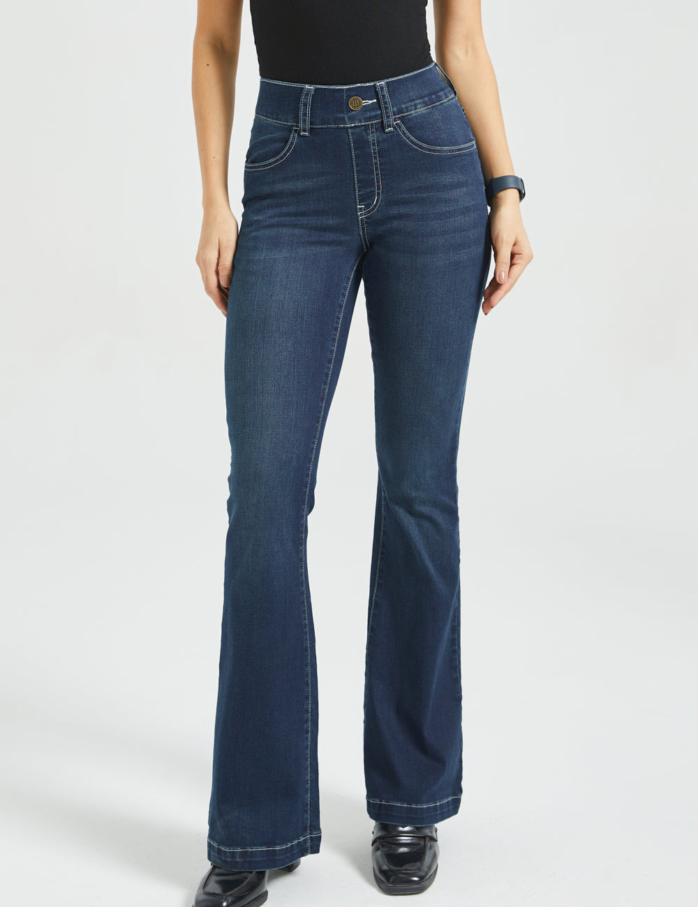 Signature Mid-Rise Denim | Flare (Roma Wash)