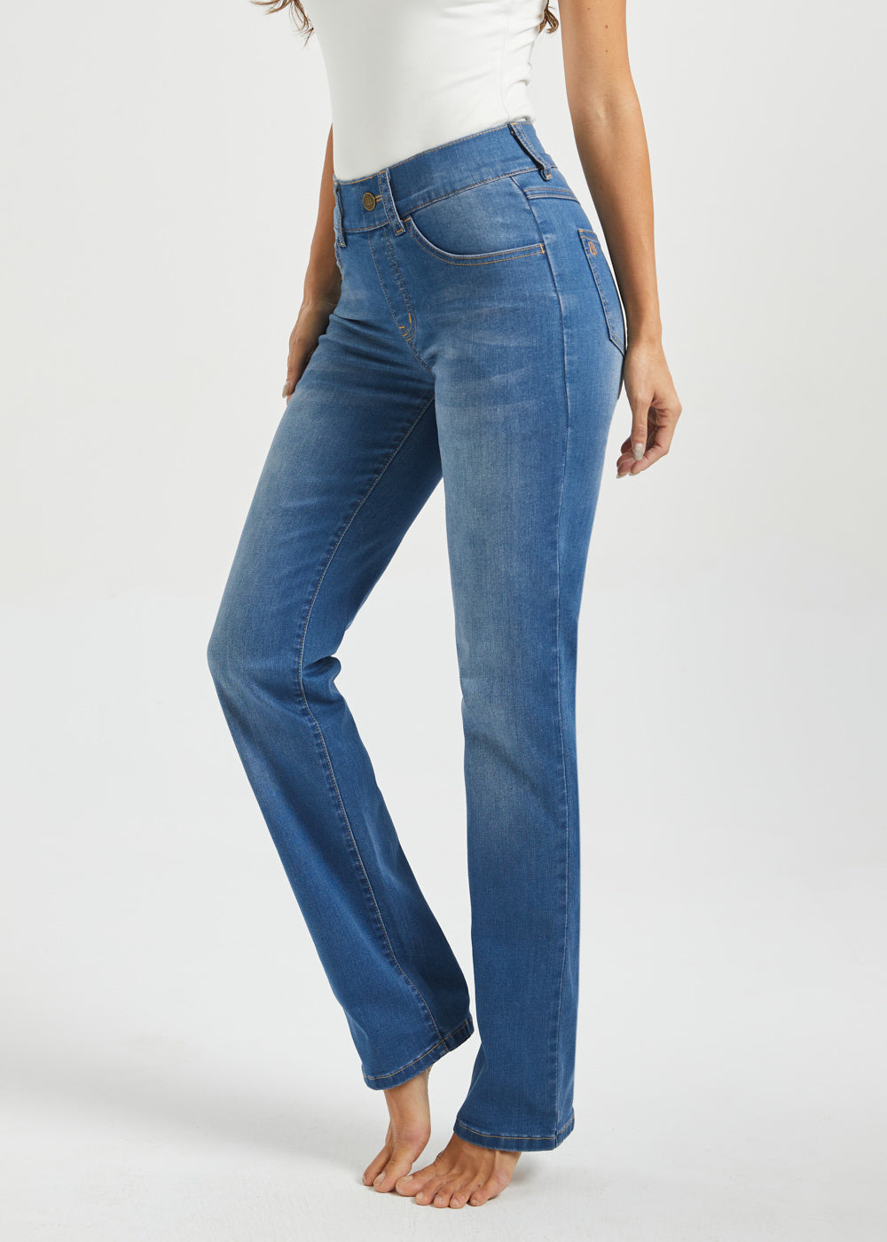Signature Mid Rise Denim Straight