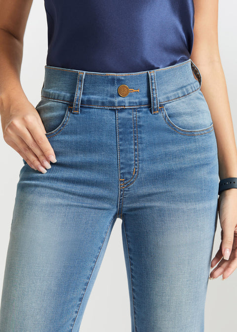 Signature Mid-Rise Denim | Straight (Sonora Wash)