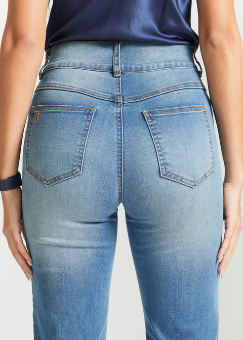 Signature Mid-Rise Denim | Straight (Sonora Wash)