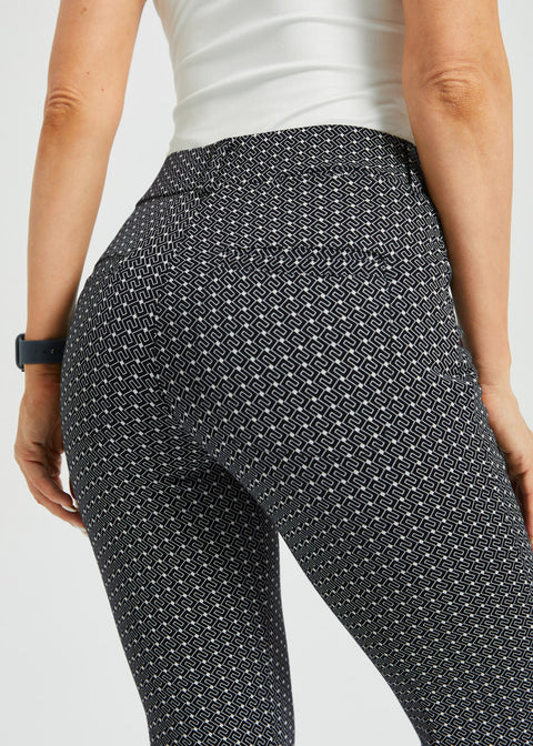PRESALE ⏰ 7-Pocket DPYP™ Dress Pant Yoga Pant | Bootcut (Black White Geo)
