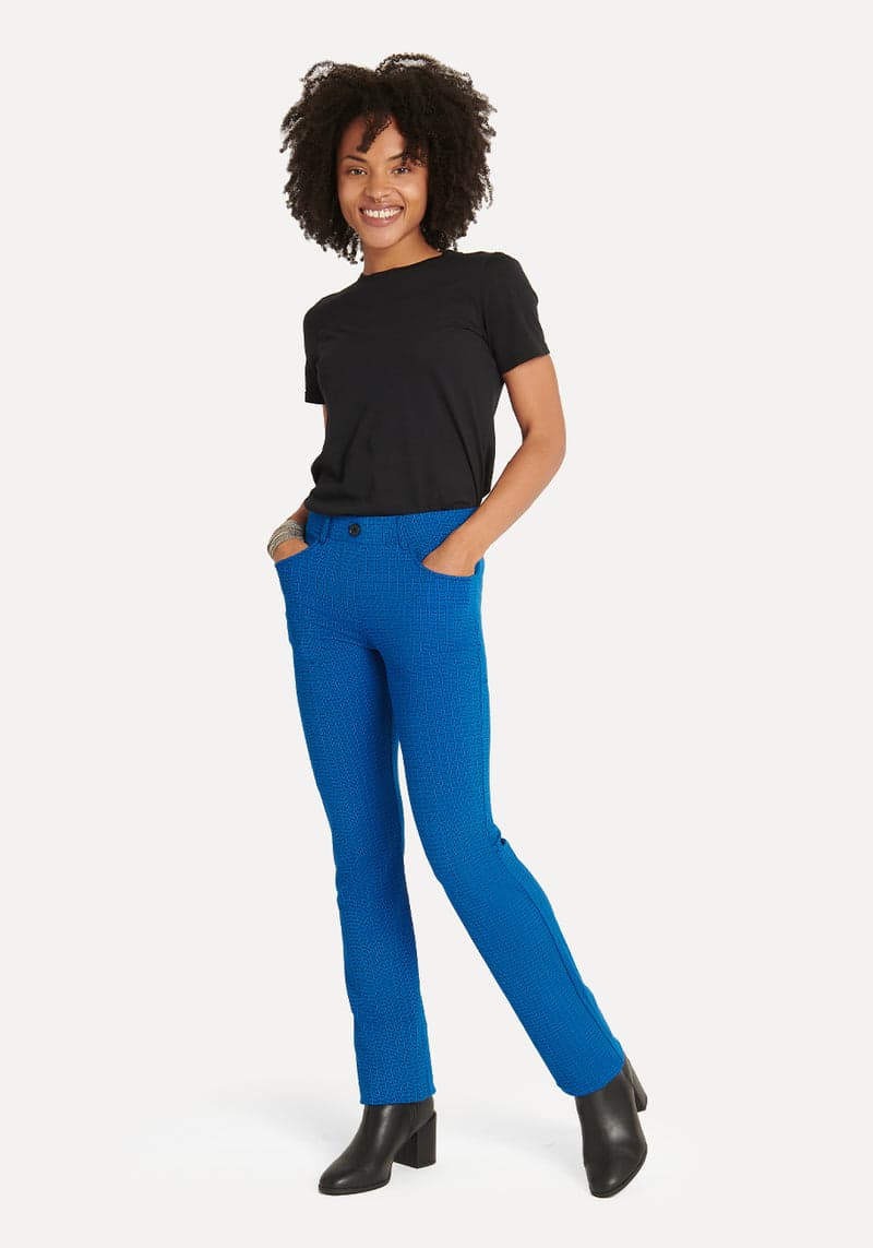 Straight-Leg | 7-Pocket Dress Pant Yoga Pants (Indigo Wave)